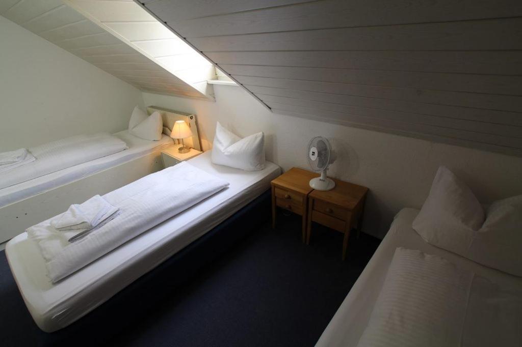 Hotel Garni Am Schaefersberg Niedernhausen Εξωτερικό φωτογραφία