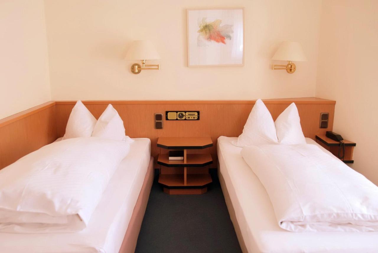 Hotel Garni Am Schaefersberg Niedernhausen Εξωτερικό φωτογραφία
