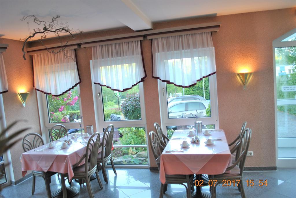 Hotel Garni Am Schaefersberg Niedernhausen Εξωτερικό φωτογραφία